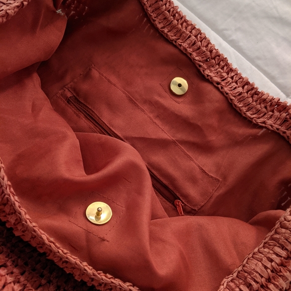 Wicker-like Tote in Blush Pink - Picture 3 of 4